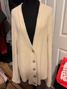 Barefoot Dreams  CozyChic Lite Cream Button V-Neck Women's Cardigan